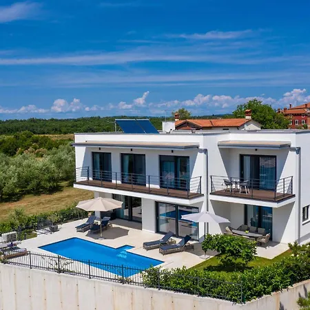 4 Bedroom Awesome In Vakantiehuis *